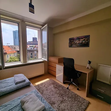 Big 4 Huge Appartement