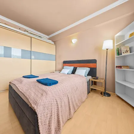 Διαμέρισμα Big 4-room Spacious Μπρατισλάβα