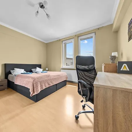 Big 4-room Spacious Διαμέρισμα *