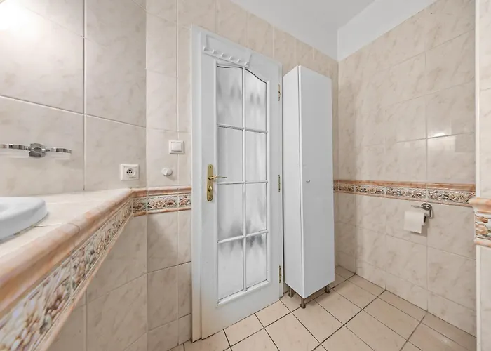 Big 4-room Spacious *