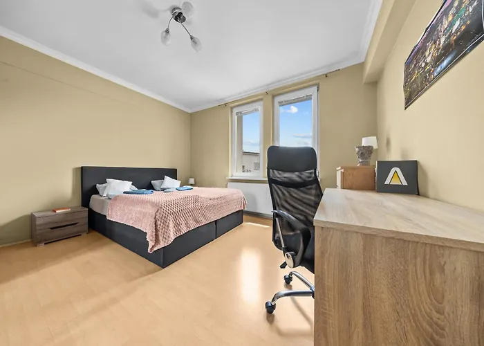 Big 4-room Spacious Apartament *