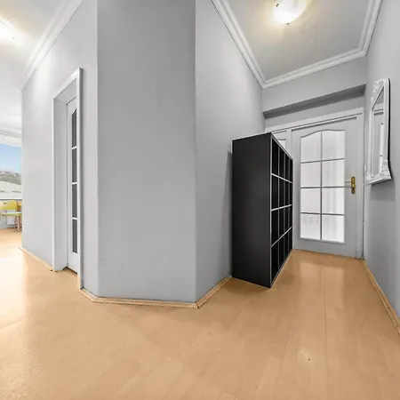 Appartamento Big 4-room Spacious